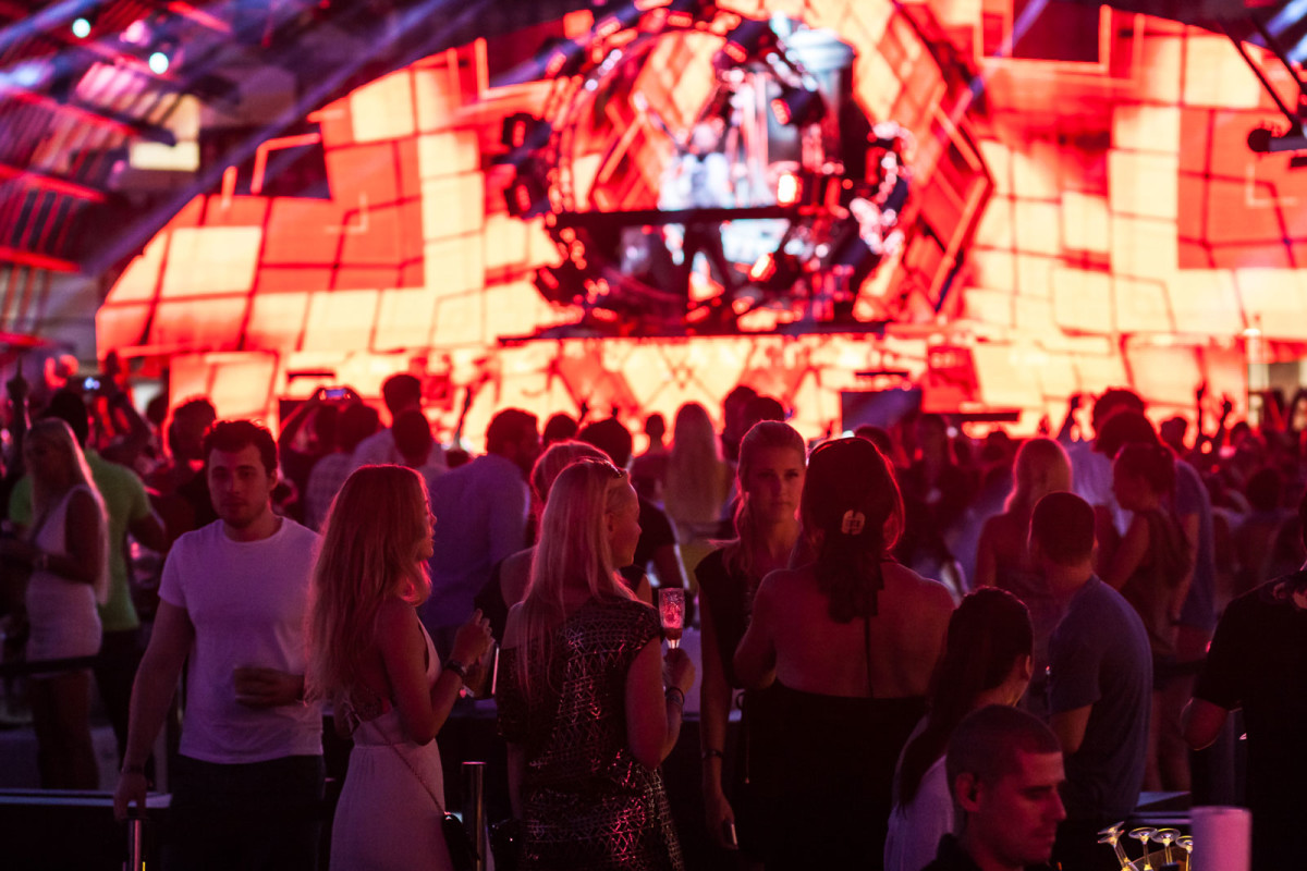 Audience at Ushuaïa