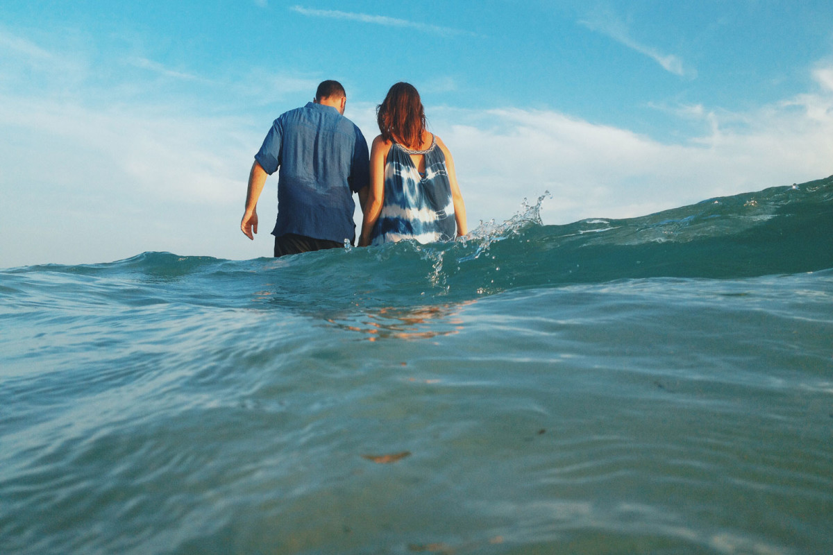 Pere and Ada in waves