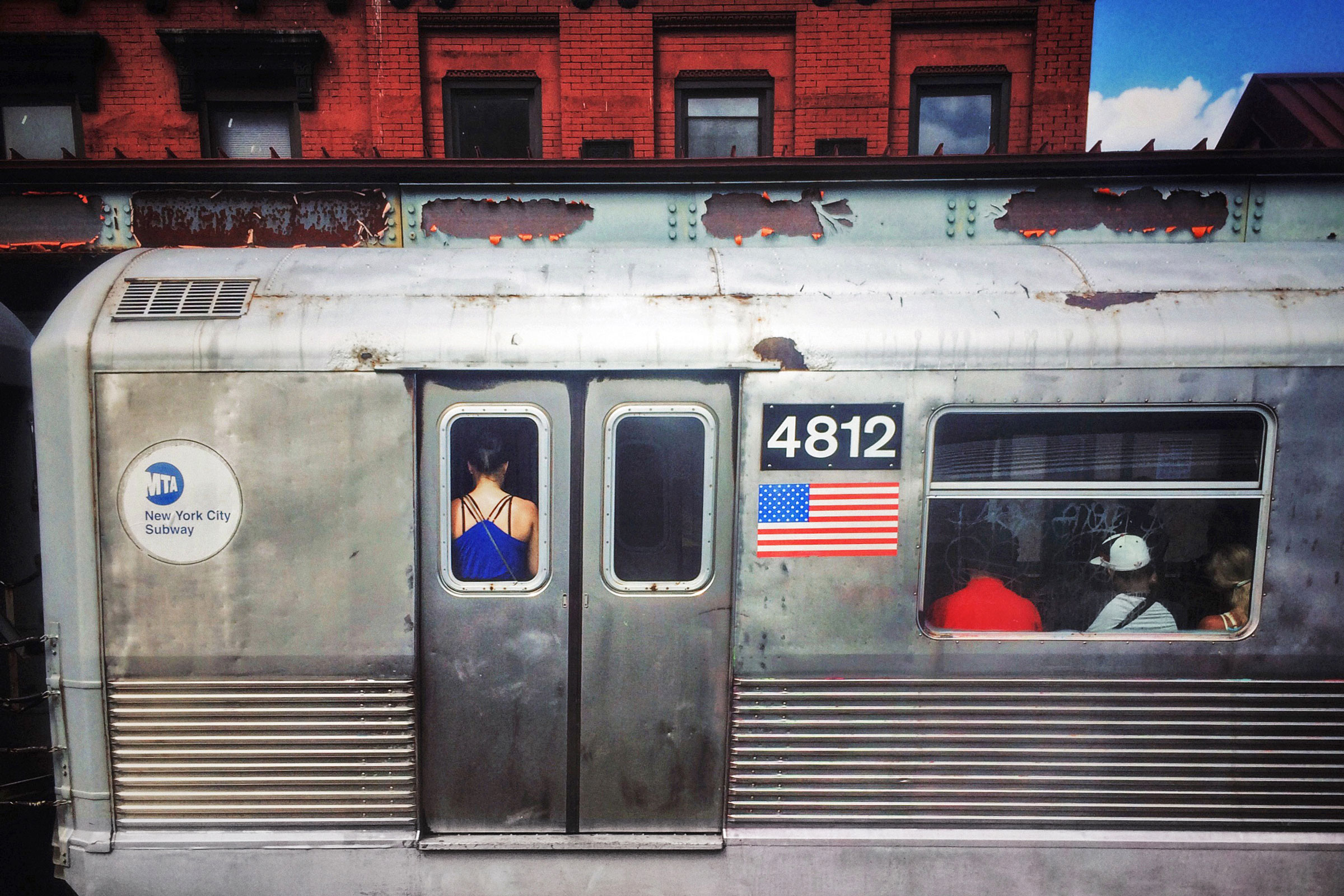 Street-RedWhiteBlue